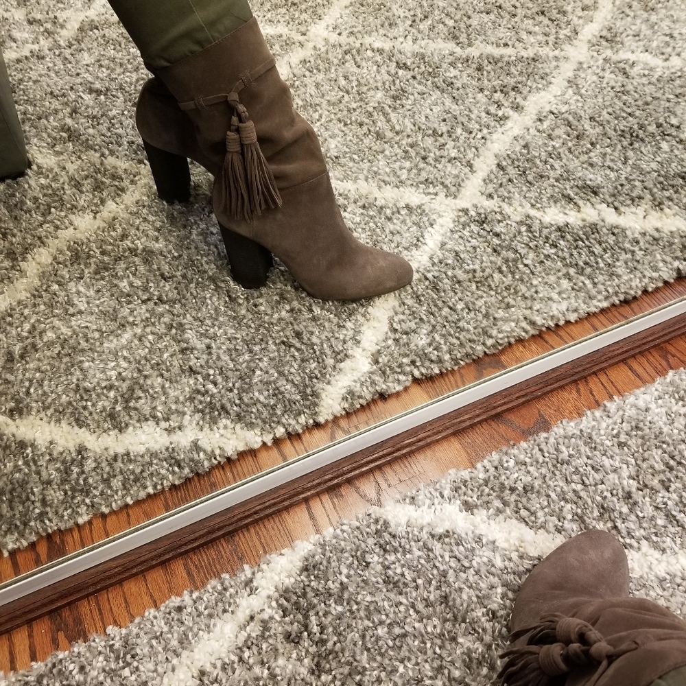 Vince Camuto boots - Picture 9 of 11